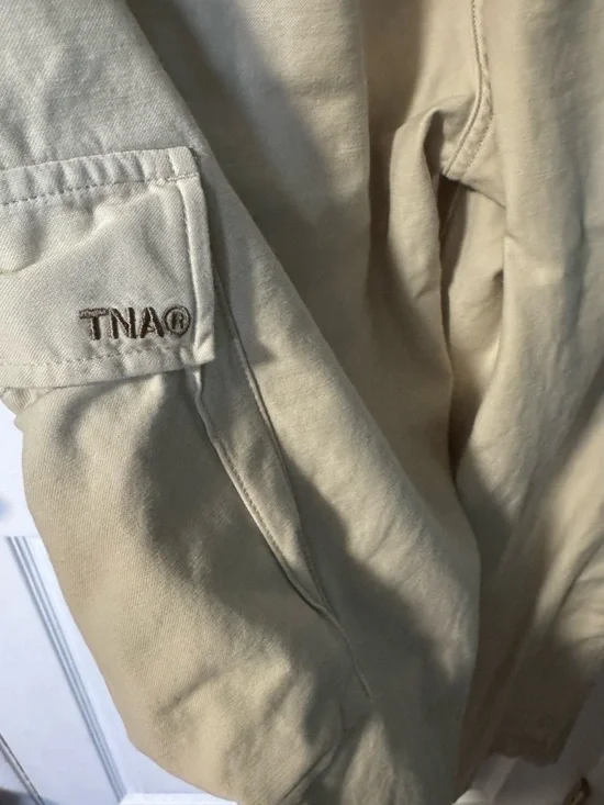 TNA Cream High-Waist Cargo Pants - Picture 6 of 13